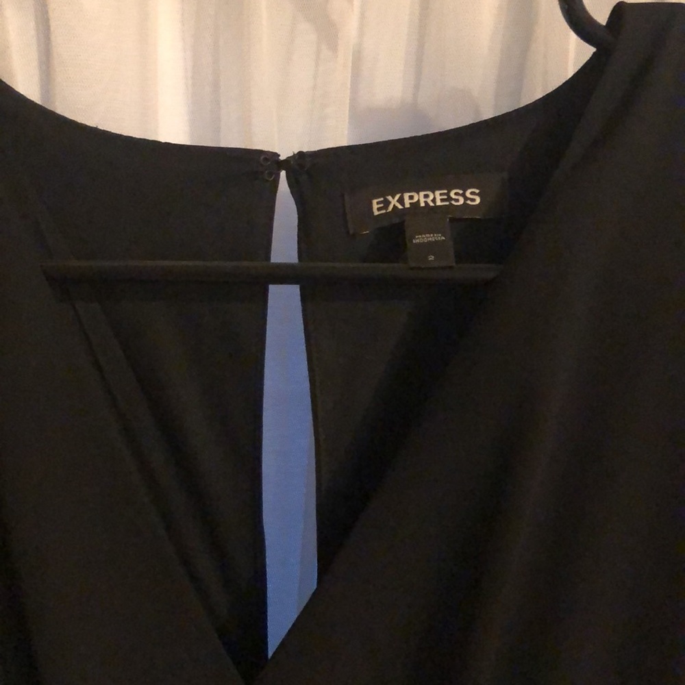 Express LBD - Picture 3 of 4